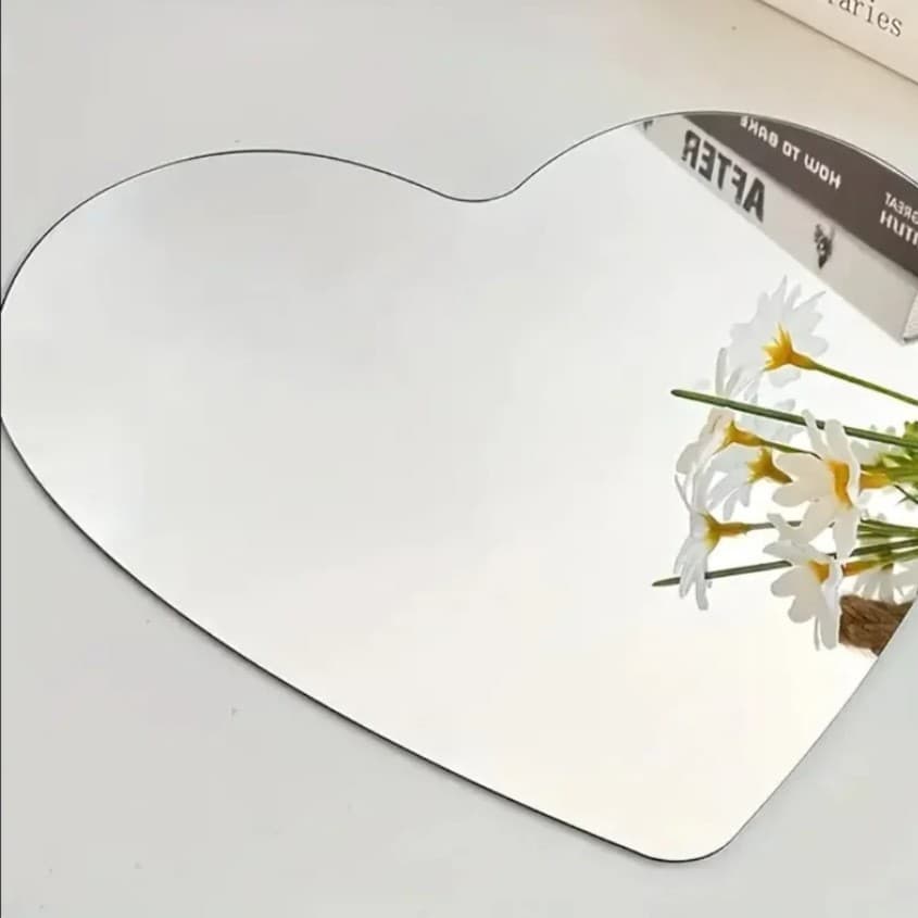 Cross-border Love Acrylic Mirror Wall Sticker Self-Adhesive 1mm Heart-Shaped Mirror Cosmetic Mirror Soft Mirror