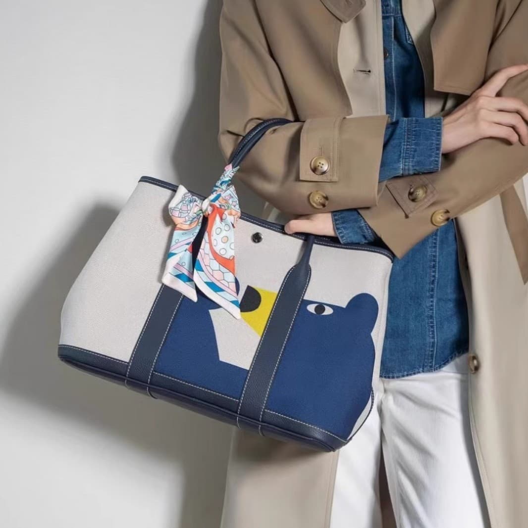 Cross-Border Canvas Patchwork Leather Travel Bag Summer Casual Graffiti Shoulder Handbag Soft Square Shape Internal Zipper Pocke