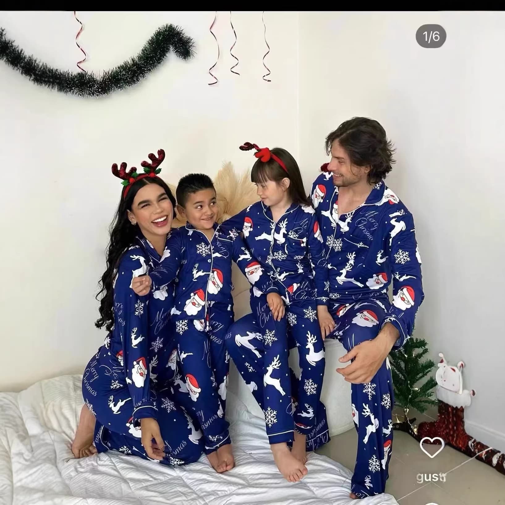 Amazon eBay 2022 European and American Christmas Print New Shirt Family Matching Pajama Set Homewear In Stock