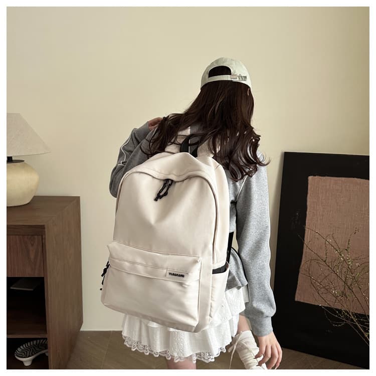 Casual Minimalist Large-Capacity Travel Backpack for Women, Ins-Style Japanese & Korean Design, Backpack for Middle School, High School, and Elementary Students, Unisex