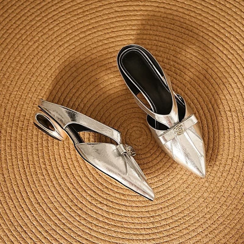2026 Summer Pleated Baotou Thick Heel Camellia Bow Slippers Women's Pointed Toe Low Heel Mule Half-Toe Outer Sandals