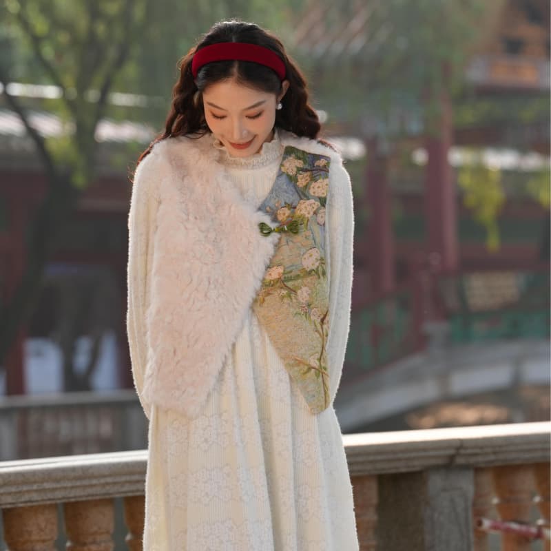 Liangsan Shi Van Gogh Artistic Yusha Rongxue 2025 Winter Fleece Patchwork Printed Fabric Button Vest Women's Inner Layer