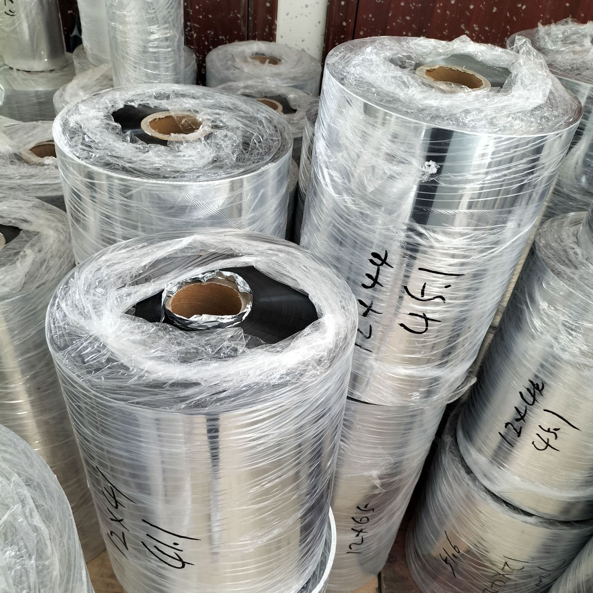 In stock PET raw film, transparent PET electrostatic insulating film, food packaging PET composite roll film