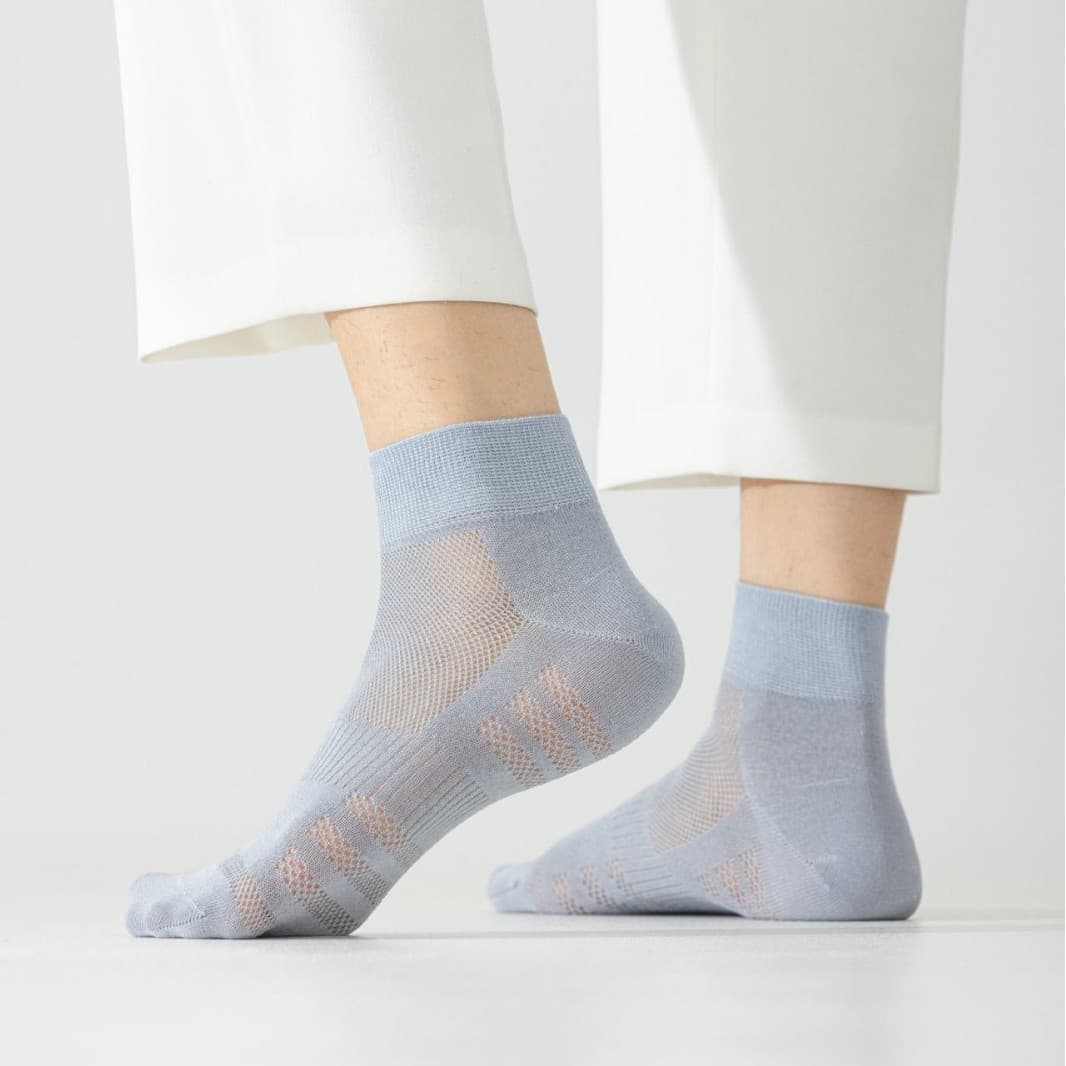 Cross-border Men's Summer Thin Anti-odor Moisture-wicking Breathable Toe Socks Mesh Low-cut Split-toe Short Socks