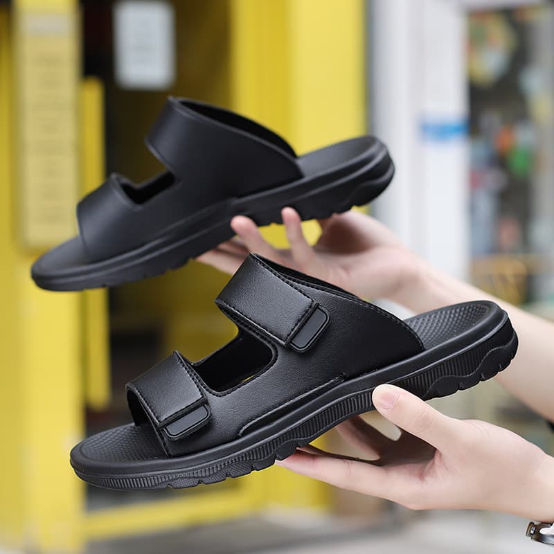 2024 New Men's Slippers Sandals Versatile Soft Sole Flip Flops Non-Slip Beach Shoes Summer Fashion Outdoor Sandals