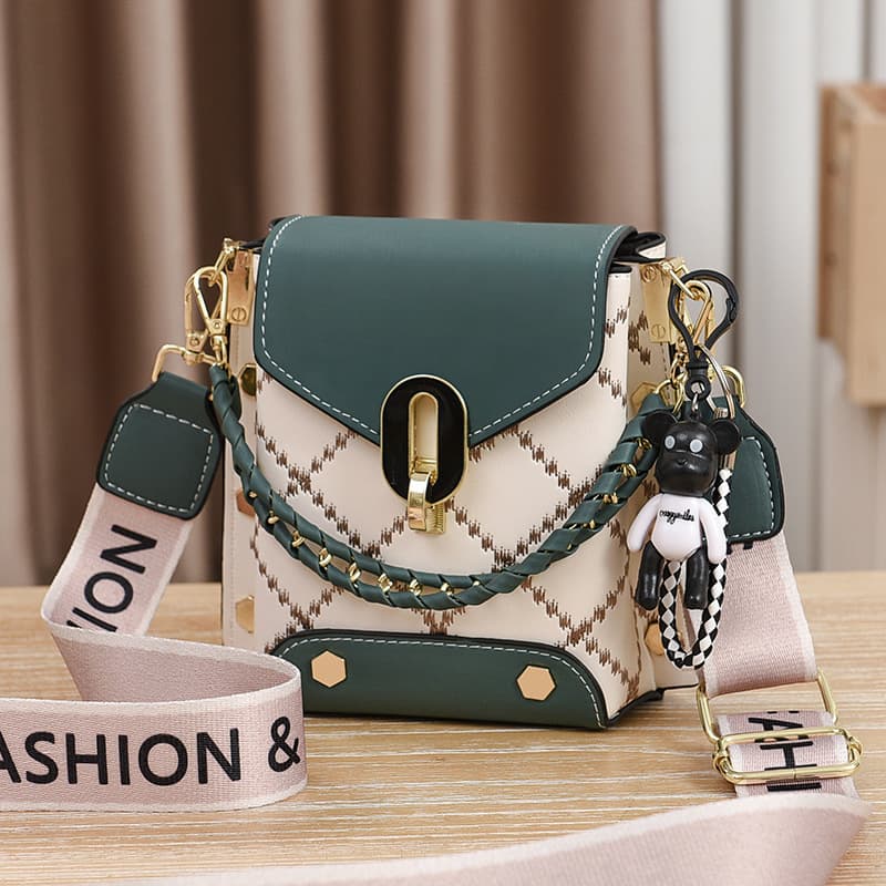 Fashion Versatile Shoulder Crossbody Trendy Mini Phone Bag Women's Bag Manufacturer Summer New Bag Korean Style Simple Small Square Bag