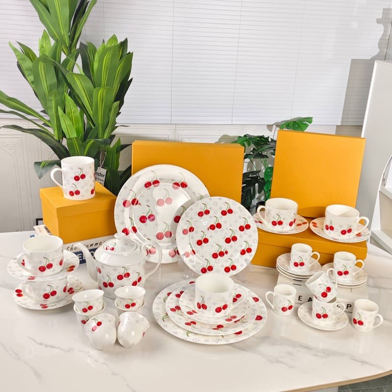 European Cherry Bone China Mug Large Capacity Water Cup, High Appearance Handle Mug Gift Box