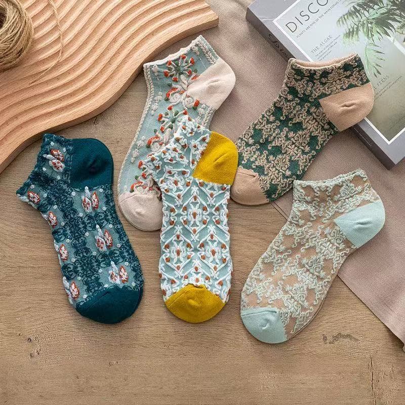 Trending 5-Pair Over-the-Calf Socks for Women, Cotton, Vintage Court Style, Casual and Versatile, Floral Pastoral Print