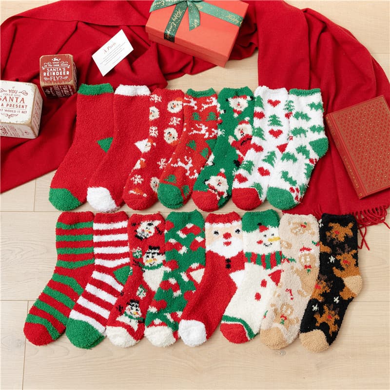 Christmas Tree Deer Coral Fleece Mid-Calf Christmas Socks Women's Thickened Winter Warm Casual Style Composite Color Stockings