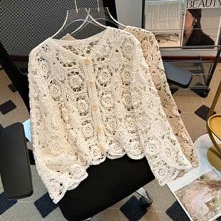 French Craftsmanship Hollow Lace V-Neck Long-Sleeve Knit Top for Women, Vintage Embroidery Slimming Design, High-End Sense Top