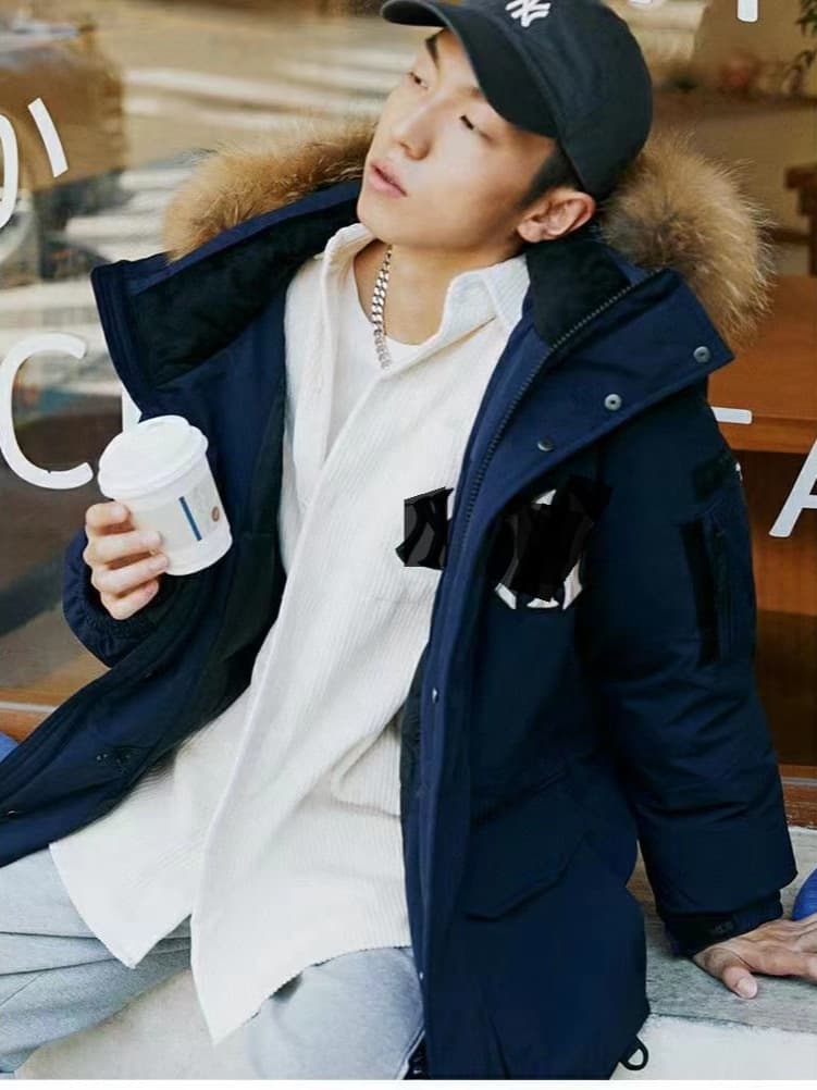MLB new New York Yankees short first, second and third generation parka coat couple hooded down jacket overalls