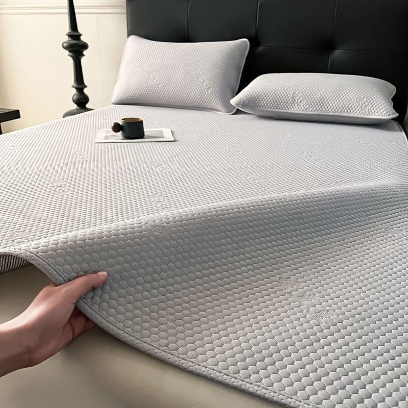 Summer Bean Cooling Mat 3-Piece Set Washable Ice Silk Mat Foldable Air-Conditioner Student Dorm Soft Mat Cool Feel Free Shipping