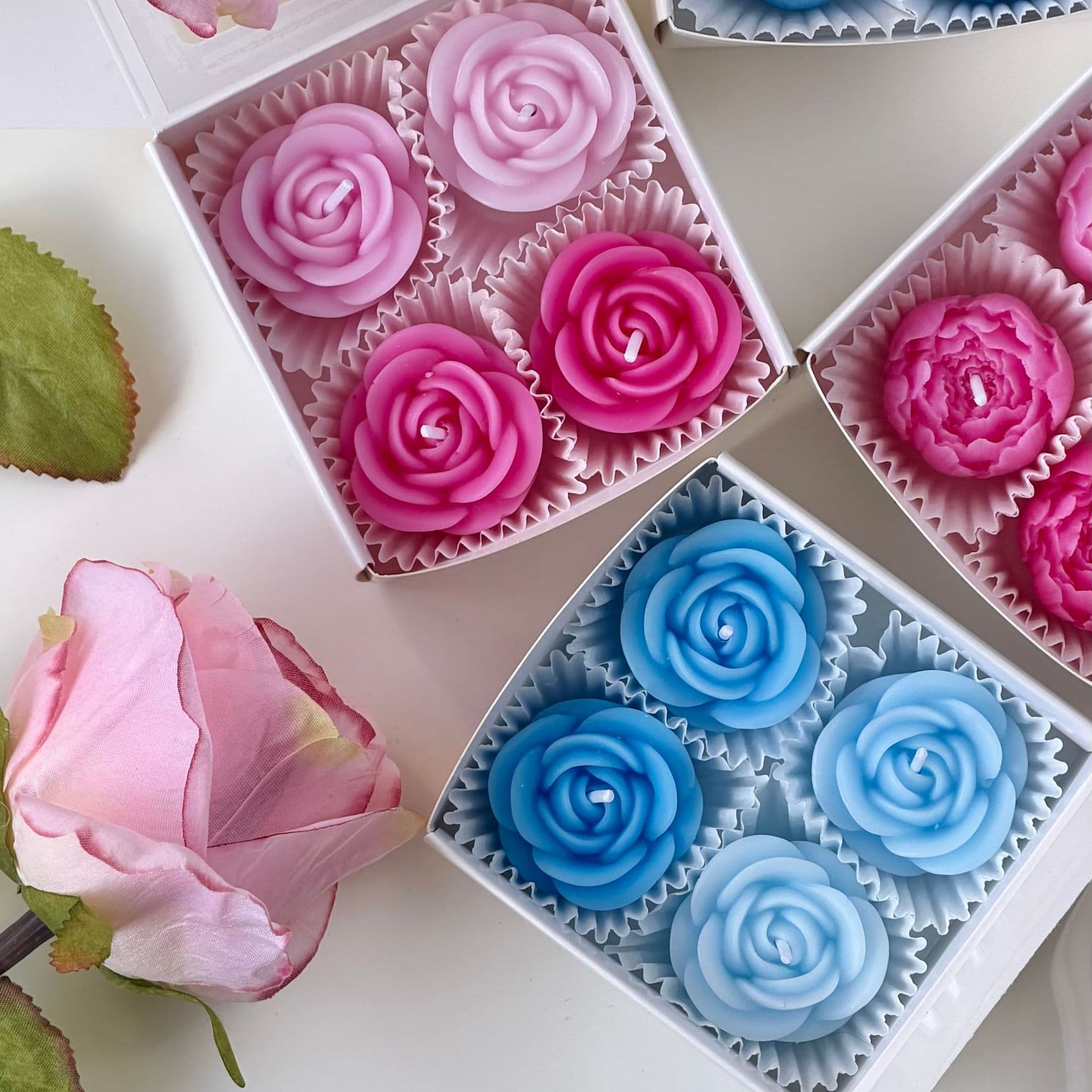 Cross-border wholesale creative peony and rose shaped candle gift box set, atmosphere aromatherapy candle souvenir gift