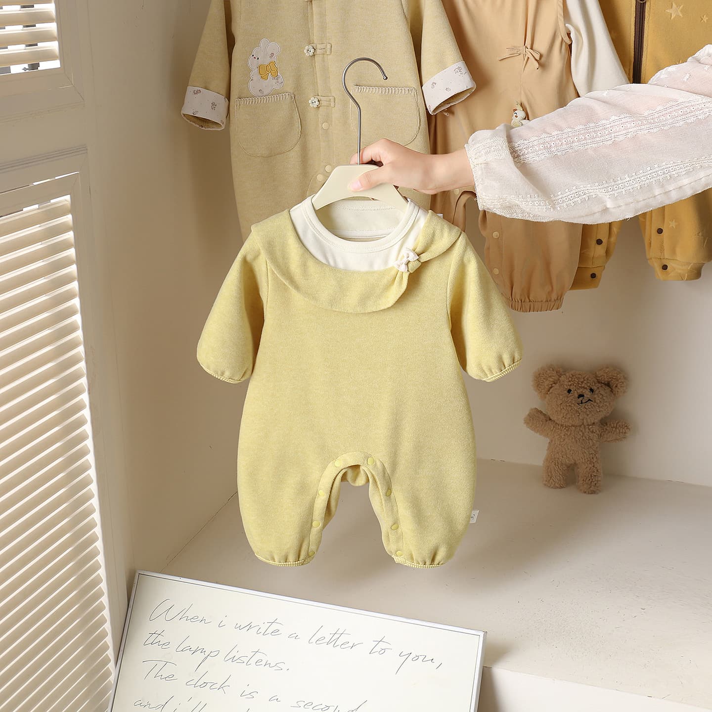 New Spring/Fall Baby Girls' Korean-style Romper Cute and Stylish Outwear Crawling Suit