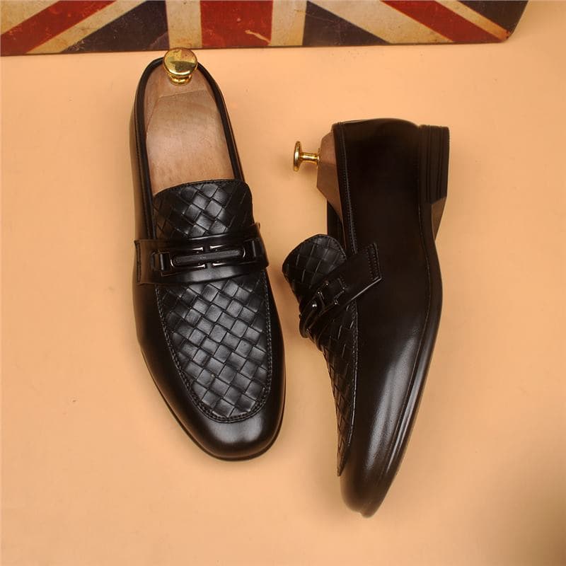 New Men's Youth Trendy Slip-On Casual Leather Shoes Korean Style Barber Pointed Toe Breathable Woven Shoes