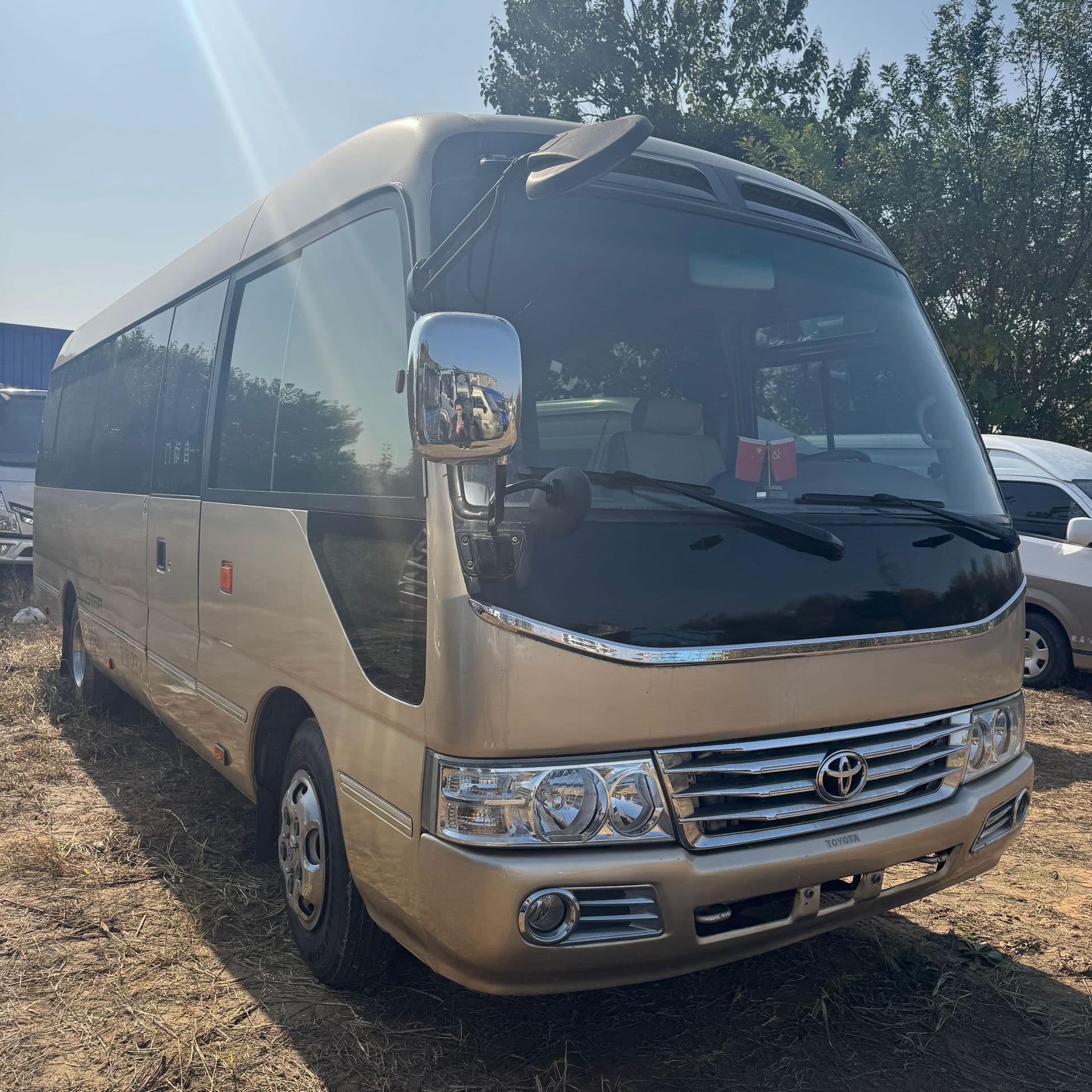 Refurbished Toyota Coaster 19-23 Seat Luxury Midibus for Export - Commuter Bus Euro III Emission