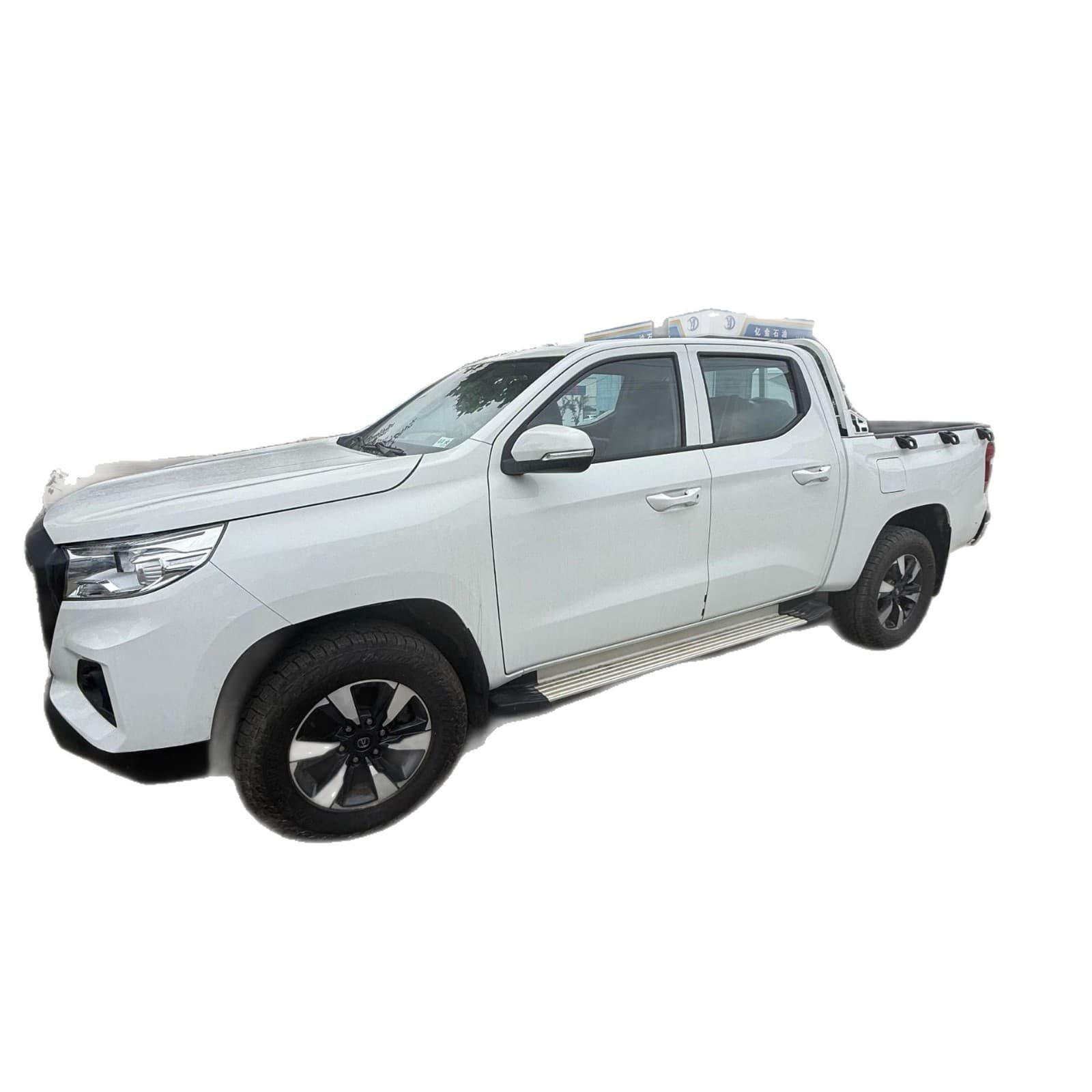 Pickup Truck Triple-Door High Cap Rear Cover 4WD Off-Road Dongfeng Nissan 4WD Pickup 5-Seat Pickup