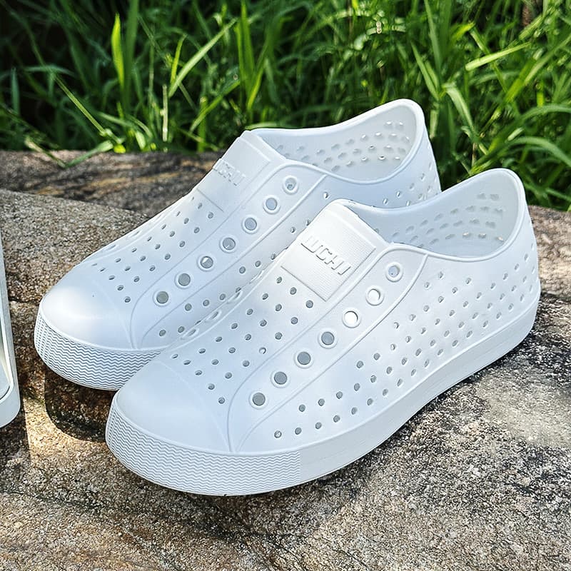 Bambootune Men's Sandals Water Shoes Breathable Anti-slip Hollow out Design for Beach Use Comfortable Casual Slip-On Sandals