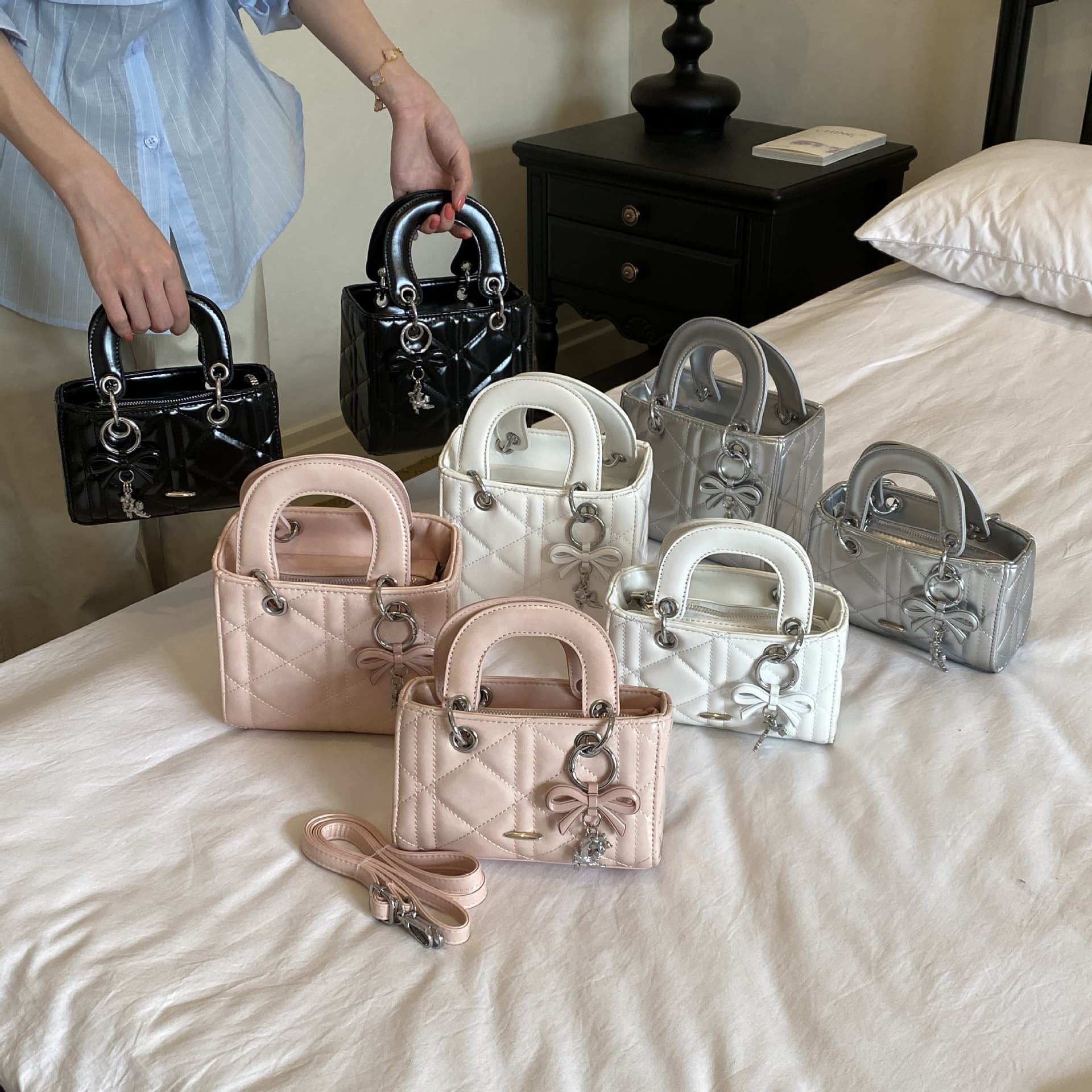 Cross-border popular portable Dion bag, Korean niche new commuter versatile single shoulder crossbody handbag small square bag
