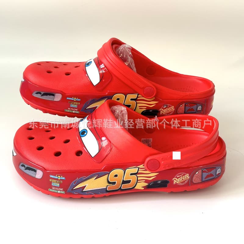 95 Automotive Crocs Collaboration Unisex Outdoor Couple Beach Shoes Anti-Slip Breathable Closed-Toe Sandals