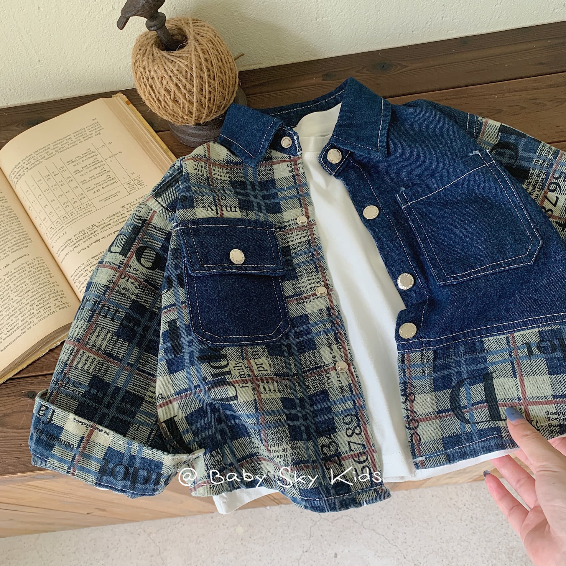 2025 Bangcheng Autumn Style Boys' Korean Style Plaid Patchwork Denim Shirt for Toddlers and Young Children F0309