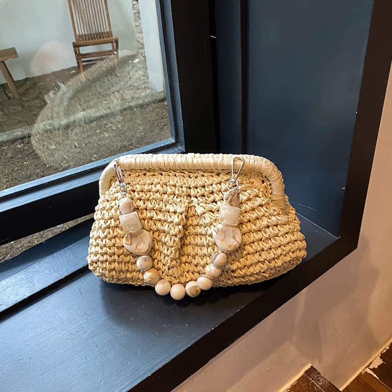 Trendy Spring and Summer Straw Shoulder Crossbody Bag for Women, Fashionable Versatile Woven Clasp Bag, Mini Beach Bag