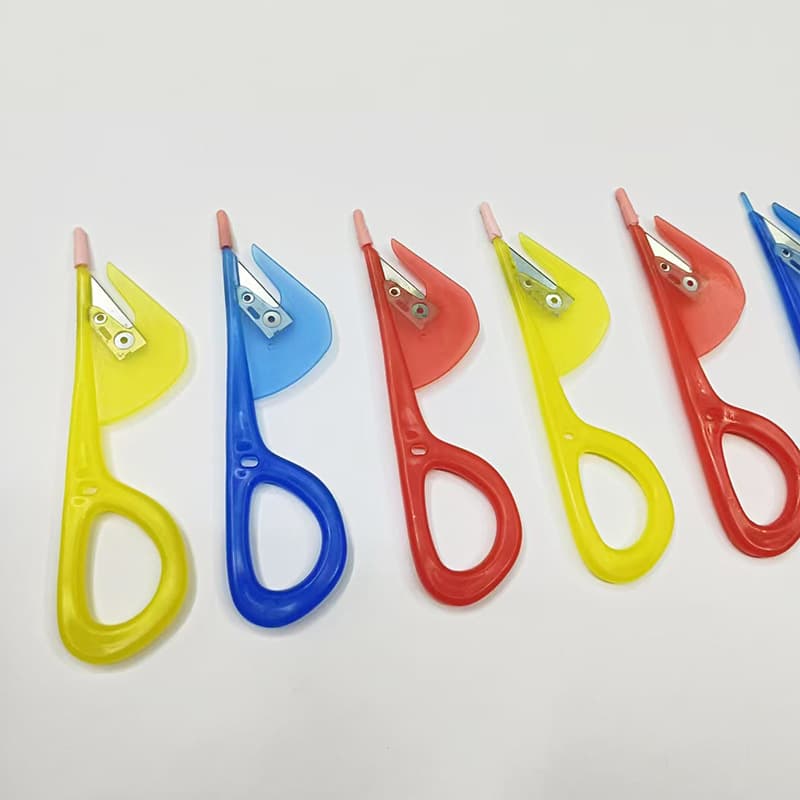 Professional poultry intestine tool set for duck/chicken/goose intestine opening and breaking