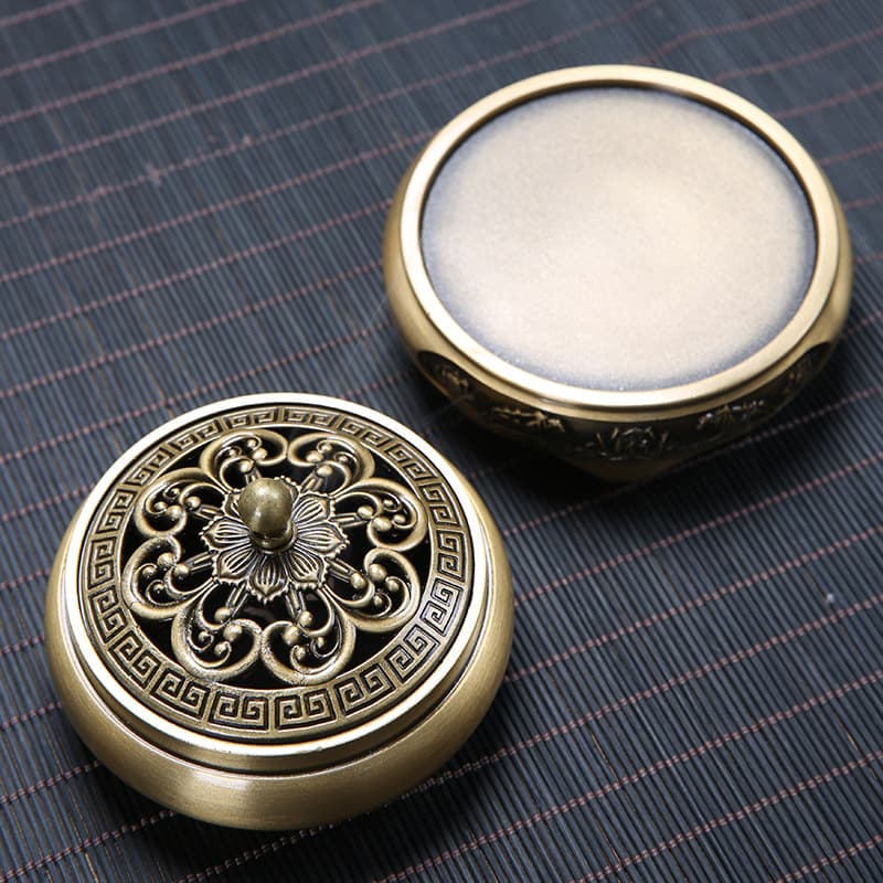Factory wholesale flat-bottom brass incense burner with lotus design, home indoor Buddha incense burner, coil incense burner, gift decoration