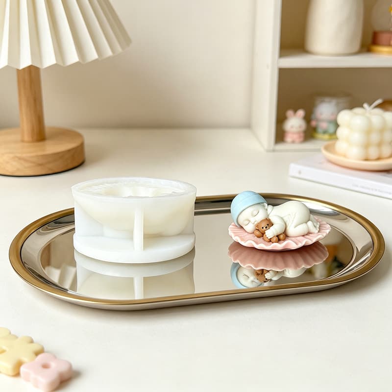 Baby bear bear mold scented candle silicone mold diy resin liquid plaster ornament baking cake mold