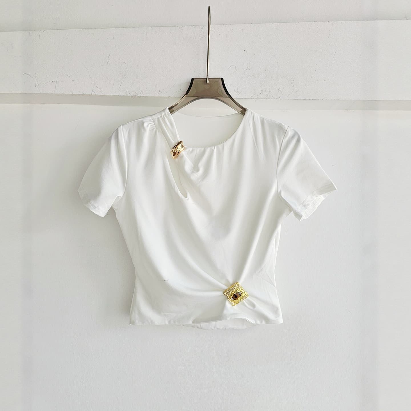 French Minimalist Metal Buckle Decorative Stretch Tight Short Sleeve T-Shirt Women's Slim Fit Top