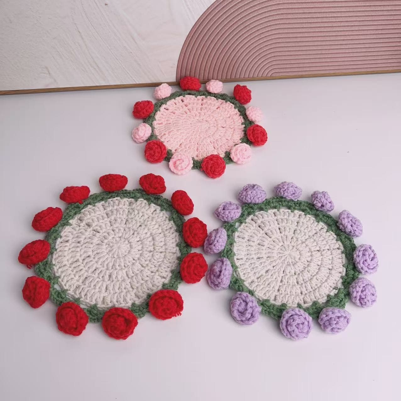 Finished handmade rose bouquet coasters, crocheted cups that transform into hand-held bouquets, creative gifts, woven flower coasters