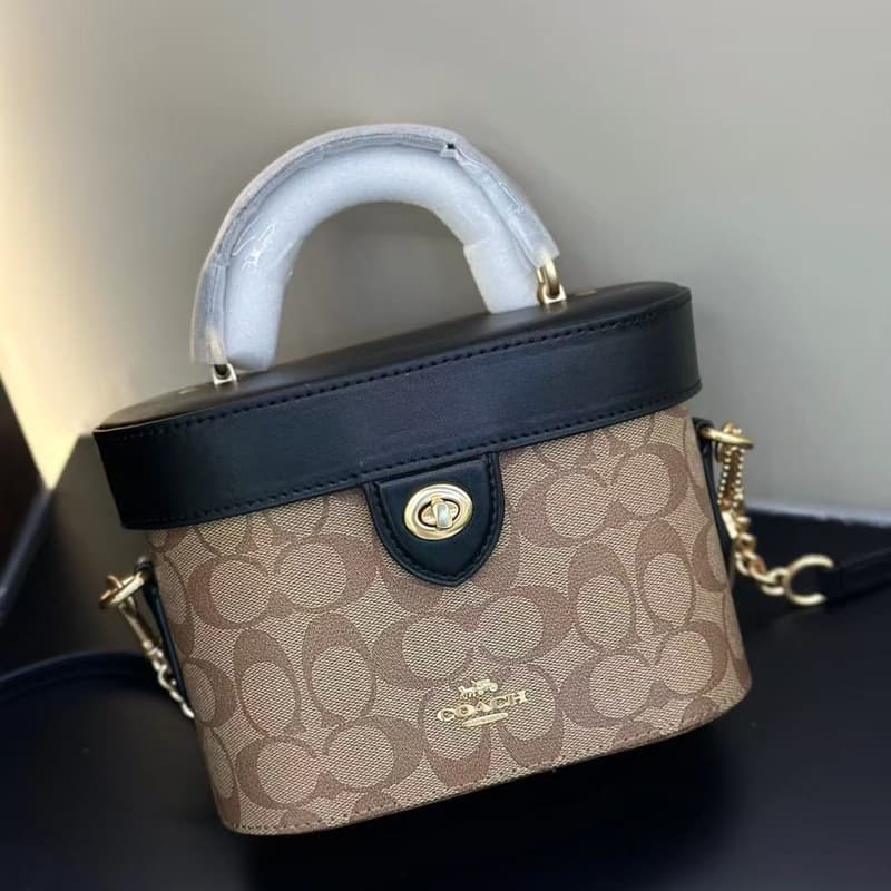 Kou C's 2026 new women's bag portable cosmetic bag kay20 classic box bag single shoulder crossbody small square bag women's bag