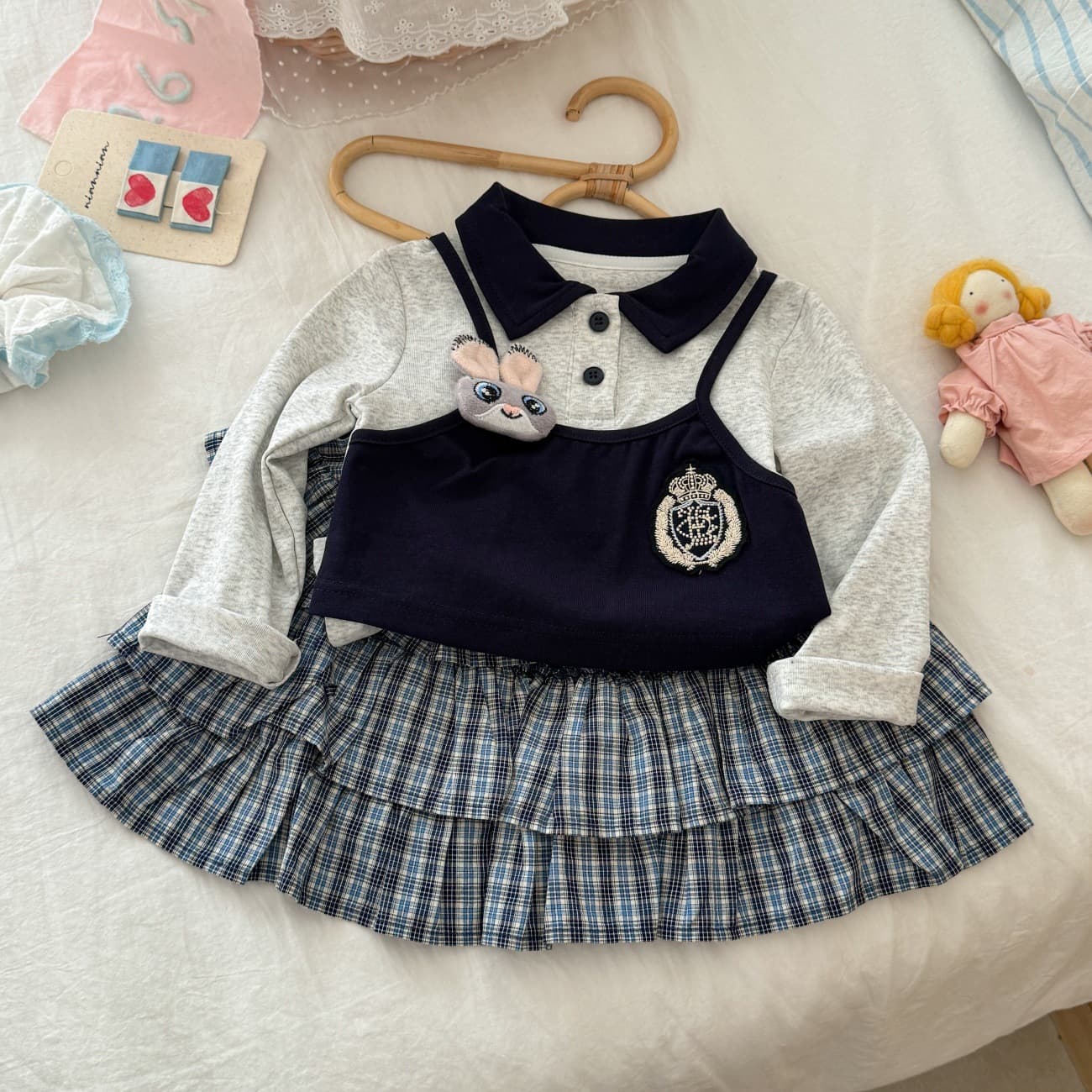 Sweet little girl bunny police officer suit spring new Judy top cake skirt baby girl spring two-piece set