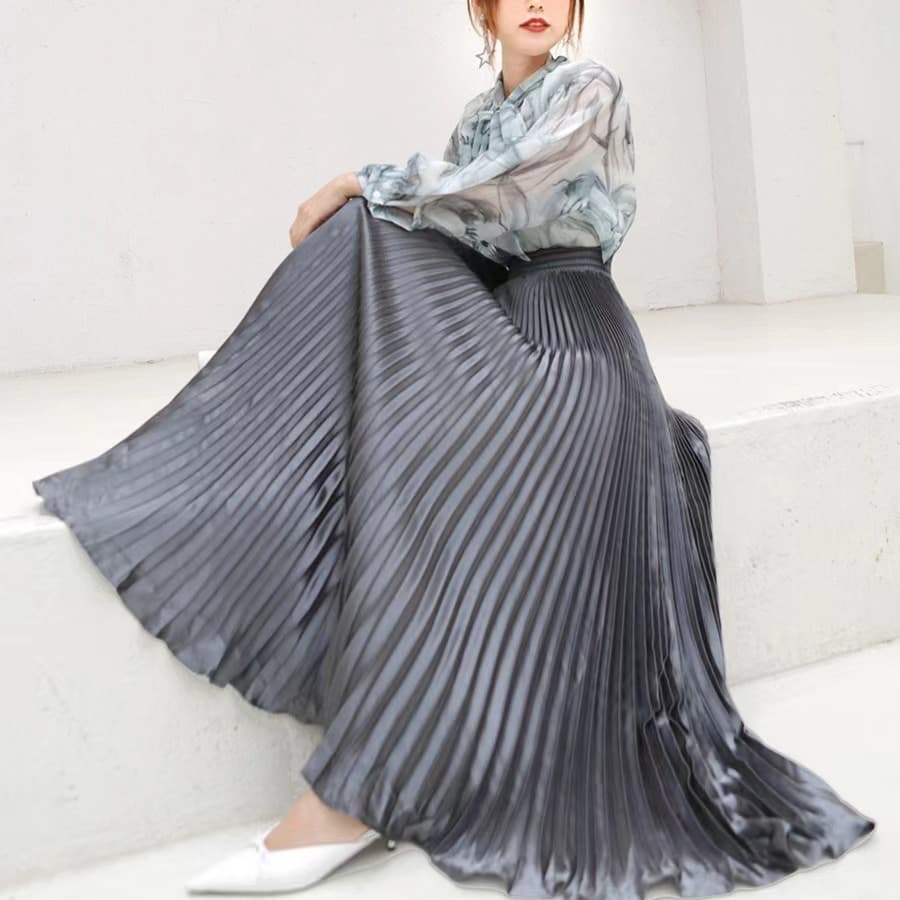 2023 Autumn/Winter High-Waisted Vintage Accordion Pleated Skirt Medium-Length Metal Color Wide Tail Long Dress For Women
