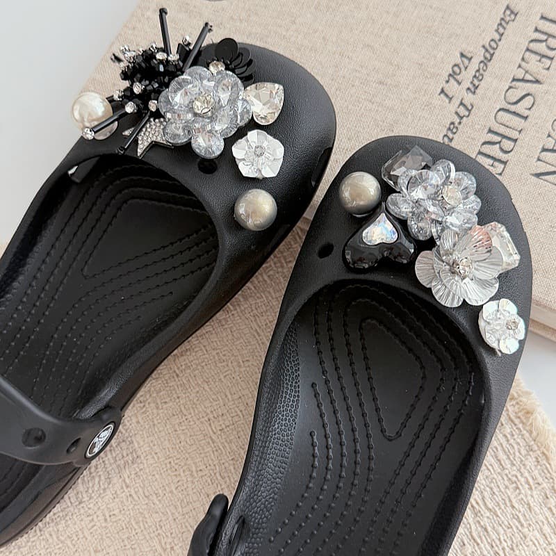 Crocs Accessories Dopamine Sequins Handmade Beaded Flower High-End Shoe Buckle Decoration DIY Ballet Shoe Flower