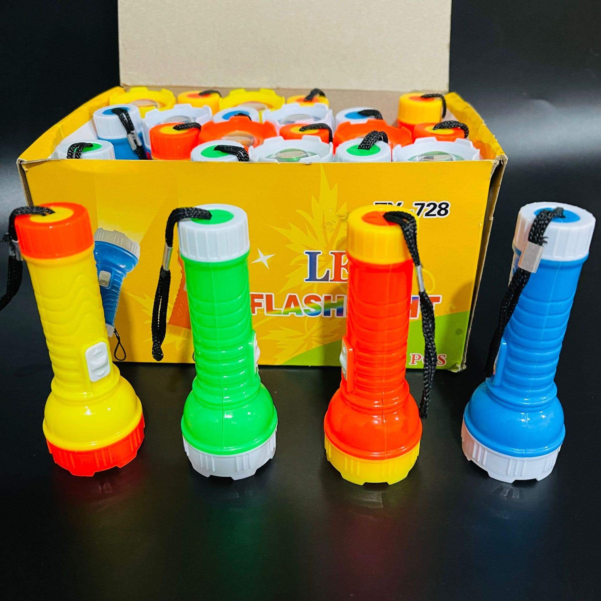 Plastic Mini Strong Light Keychain Flashlight as Gift, LED Outdoor Portable Creative Flashlight for $1 Wholesale
