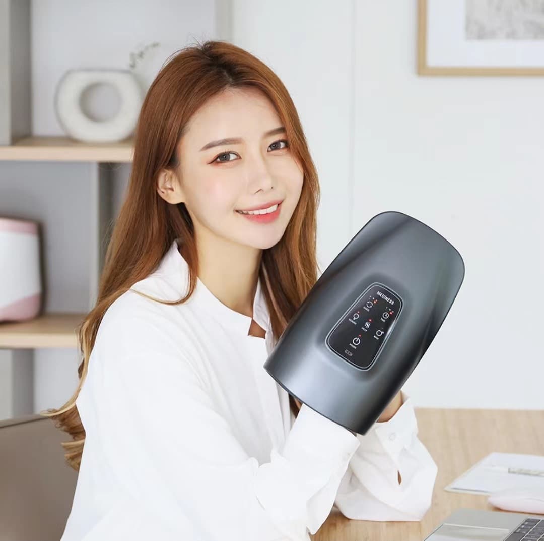 Wireless Hand Massager Air Pressure Finger Palm Rubbing Heat Therapy Multi-Function Portable Handheld Device for Stress Relief