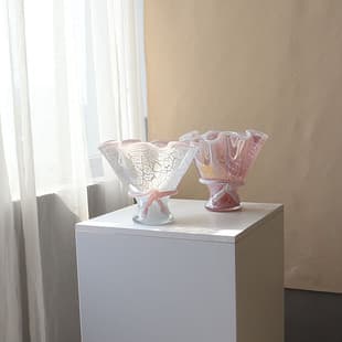 Vintage Style Cute Bowknot Irregular Wavy Edge Glass Vase, Showroom Entryway Dining Table Vase Decoration