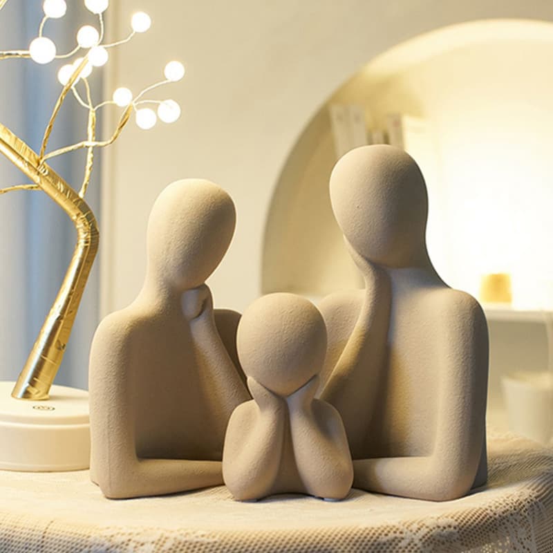 European Style Simple Ceramic Artwork Family of Three Sample Room Home Desktop Decoration Ornaments Wholesale High Temperature Clay