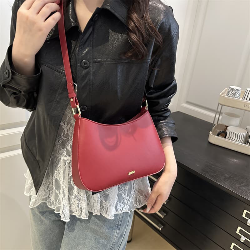 2025 Solid Color Fashionable High-Quality Texture Casual Versatile Shoulder Bag Underarm Bag Commuter Retro Crossbody Bag