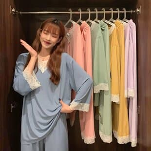 Large Size Lace Trim Ice Silk Pajama Set for Women, Long Sleeve and Long Pants Two-Piece Set, Soft Sleepwear for Ladies