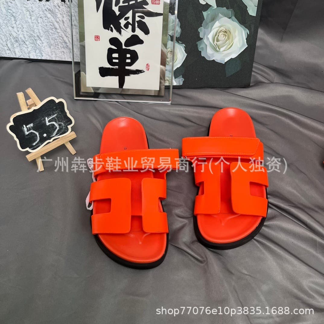 Erjiu Slippers Women's 2025 New Flat One-Strap Velcro Outdoor Sandals Genuine Leather Half Slippers Couple Beach Shoes