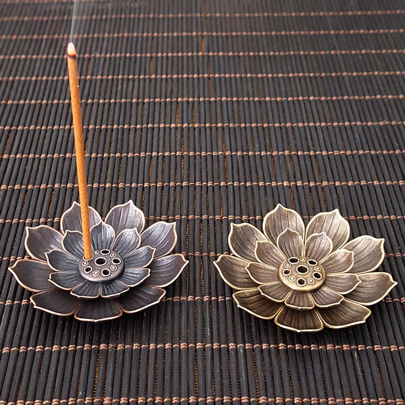 Wholesale Lotus Triad Alloy Incense Burners, Zen-style Fragrance Holders with Stand