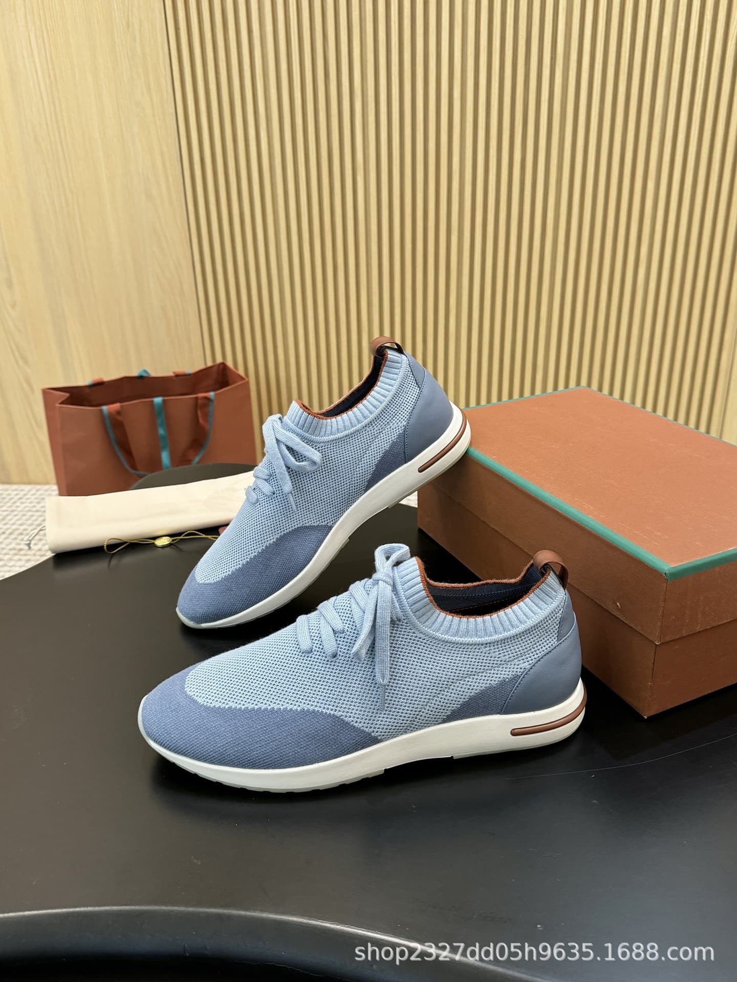 Luxury LP Spring/Summer New Knitted Breathable Mesh Flat Casual Sneakers Low-Top Shoes Unisex Couple Shoes