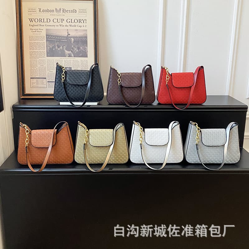 Fashionable and high-end small handbag women's 2026 new fashion shoulder bag simple cross-border casual crossbody bag