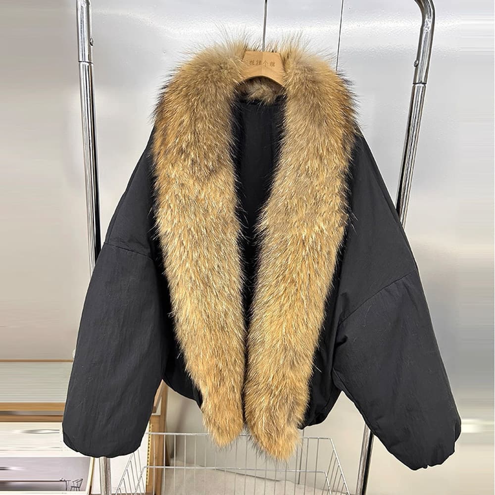 European Goods 2026 New Style Natural Wolf Fur 90 White Goose down Jacket Women's Short Loose Warm Fashionable Fur Coat