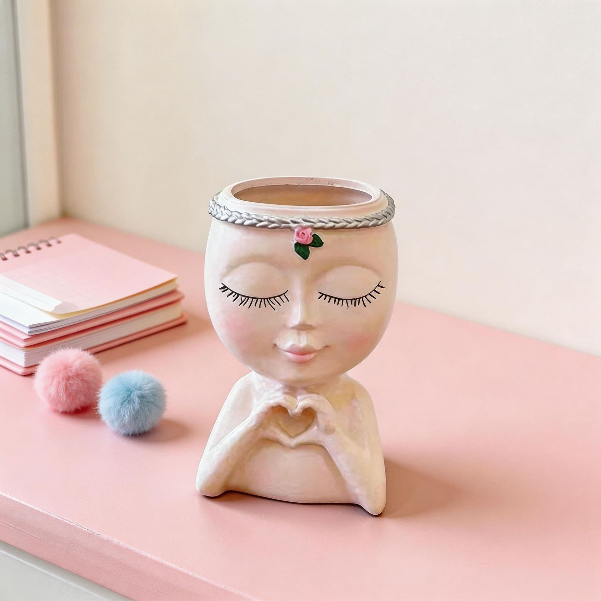 Cross-border Love Little Girl Pen Holder Student Living Room Desk Office Desktop Premium Storage Decorative Ornament