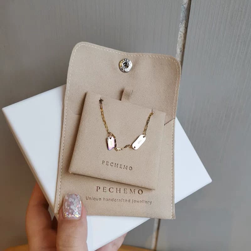 Super factory discount ultra-suede jewelry snap envelope velvet bags, necklace and earring pin card plate embossed LOGO