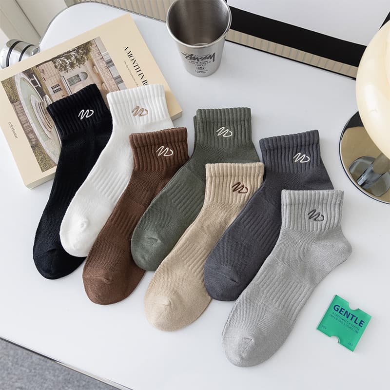 Men's Low Cut Casual Cotton Socks Spring Autumn Pure Color Embroidered Mesh Boat Socks Comfortable Breathable Men's Footwear
