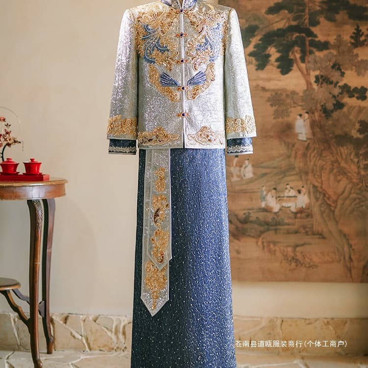 Men's Xiuhe suit 2024 new style, heavy embroidery blue wedding dress, textured groom's attire, new Chinese-style wedding Xiuhe.
